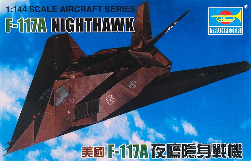 01330P Штурмовик Aircraft-F-117 Nigh thawk Trumpeter