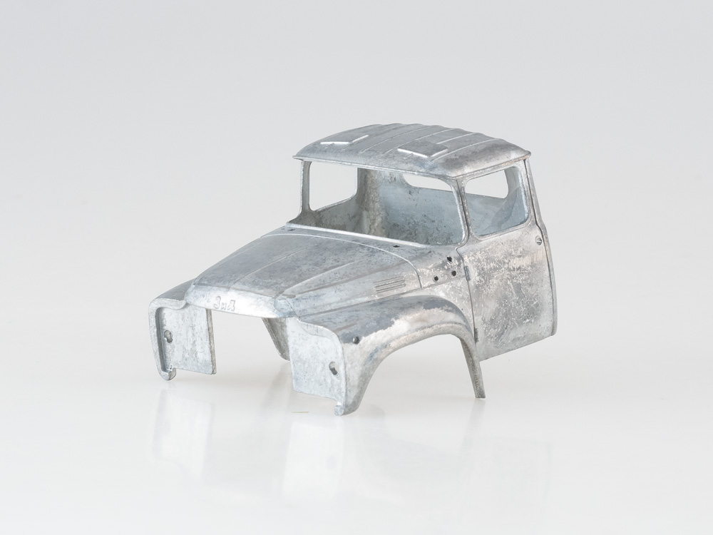 1355AVD Сборная модель Кунг К66У на шасси ЗИЛ-130 AVD Models