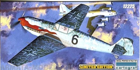 12225 Самолет  Мессершмитт BF-109Т-2  Academy